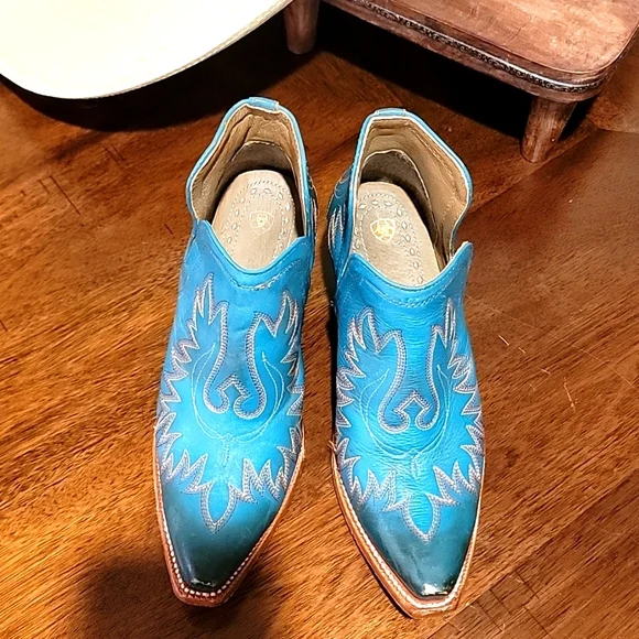 Ariat 6.5 turquoise Dixon bootie - Picture 3 of 5